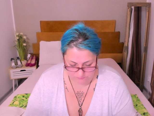 SweetBoobsM live cam on BongaCams