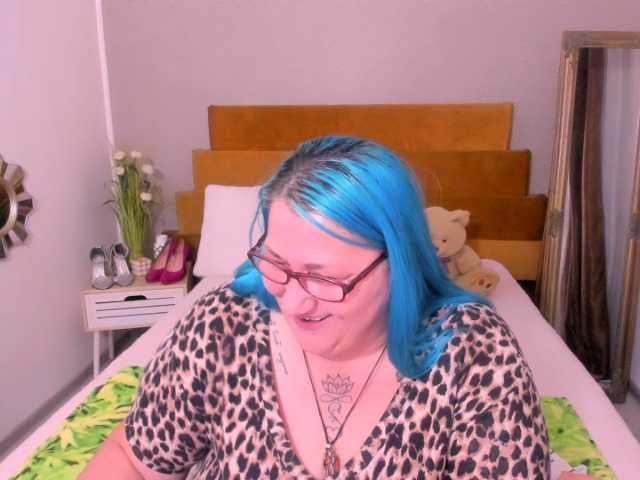SweetBoobsM