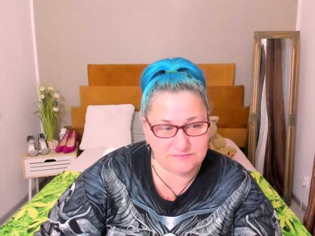 SweetBoobsM live cam preview