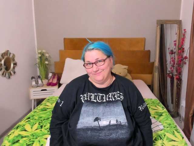 SweetBoobsM webcam bongacams model stream image