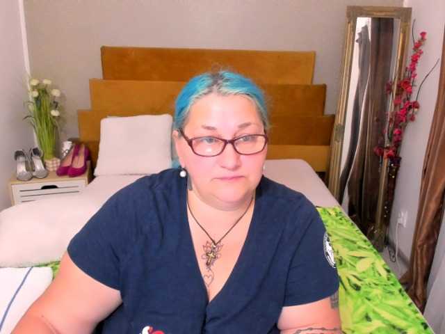 SweetBoobsM live cam on BongaCams