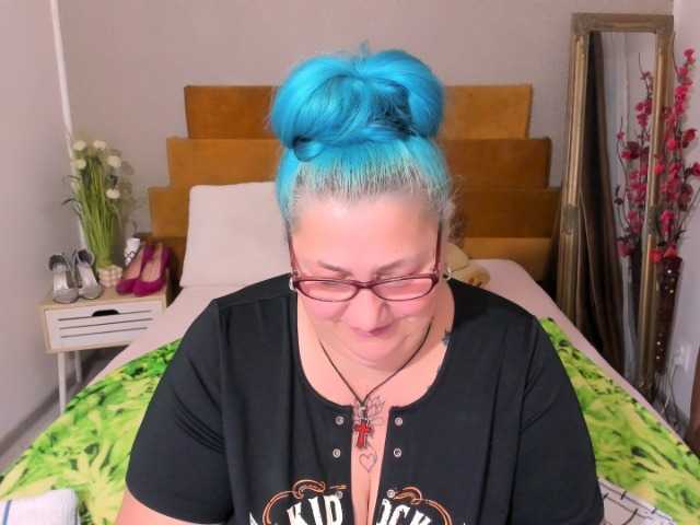 SweetBoobsM