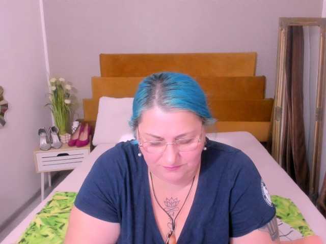 SweetBoobsM live cam on BongaCams