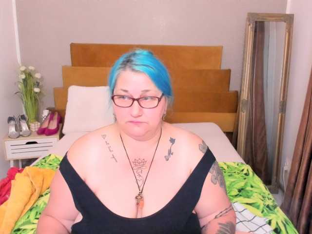 SweetBoobsM