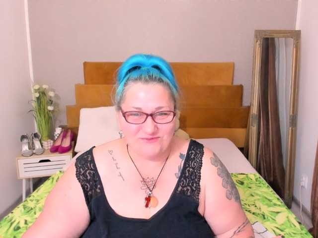 SweetBoobsM
