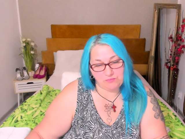 SweetBoobsM live cam preview