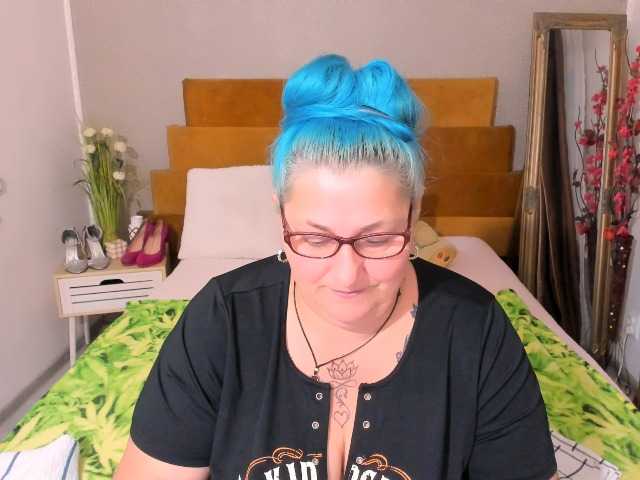 SweetBoobsM