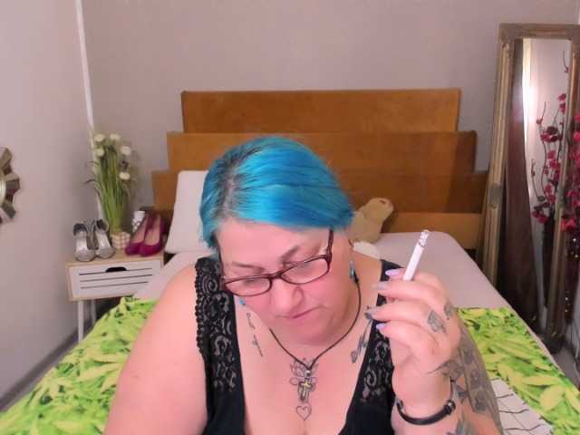 SweetBoobsM live cam on BongaCams