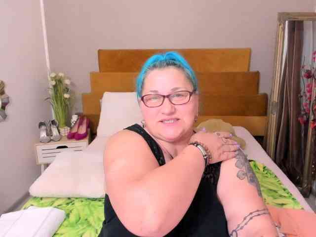 SweetBoobsM