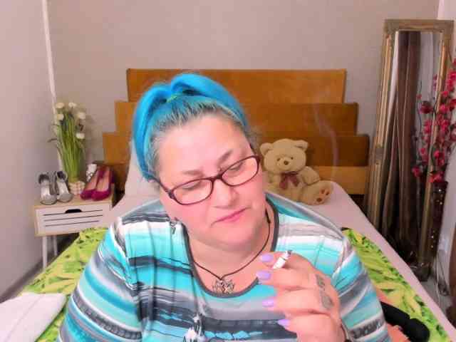 SweetBoobsM's webcam live show