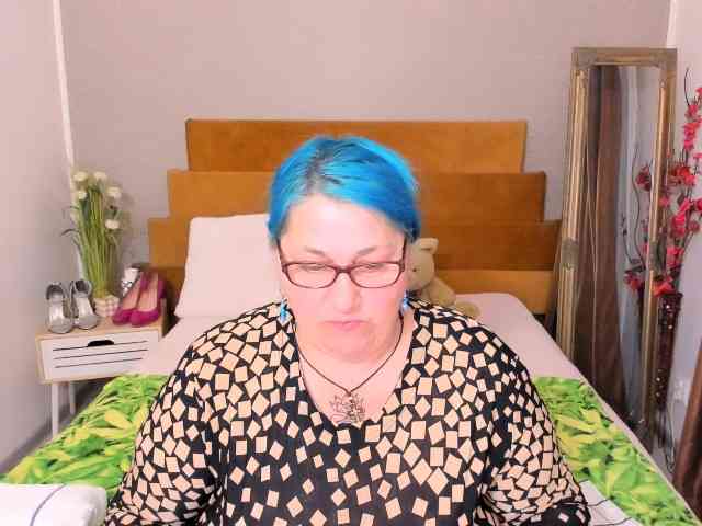 SweetBoobsM webcam
