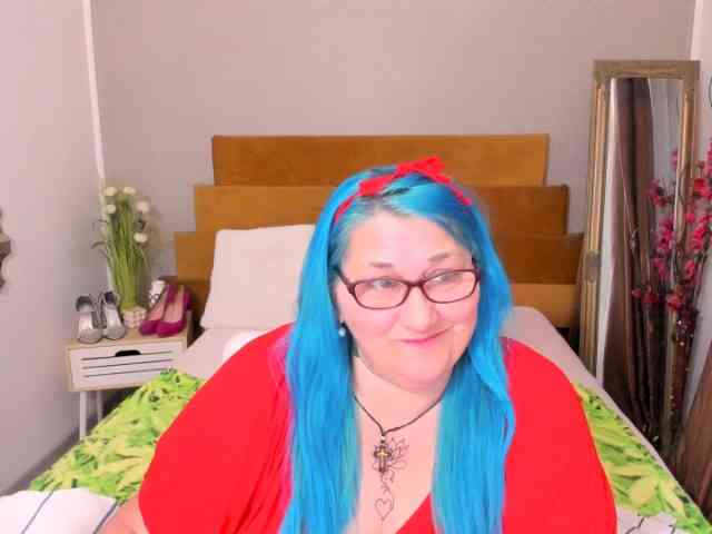 SweetBoobsM webcam