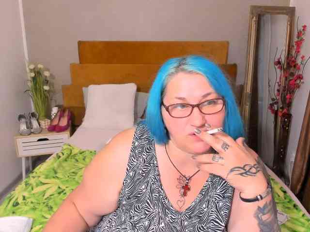 SweetBoobsM webcam