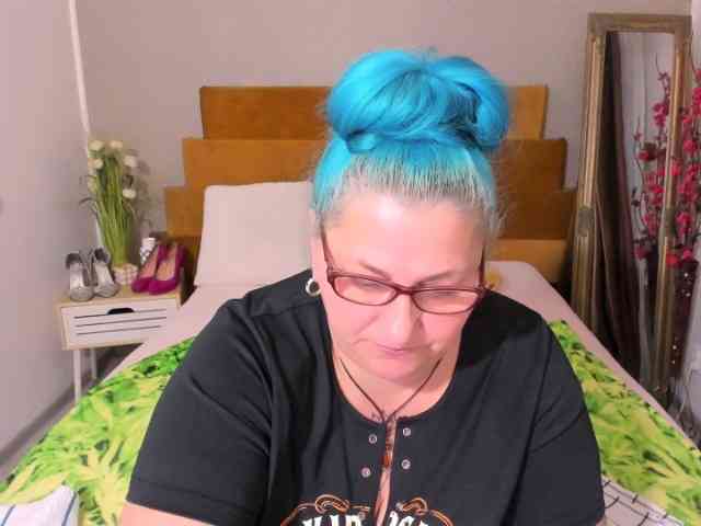 SweetBoobsM webcam