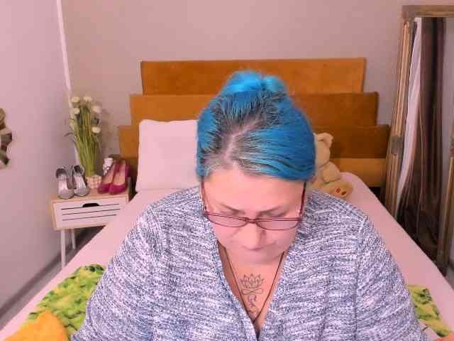 SweetBoobsM webcam