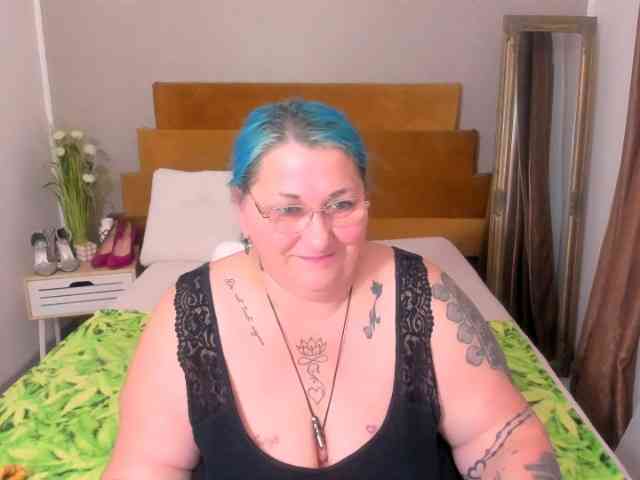 SweetBoobsM
