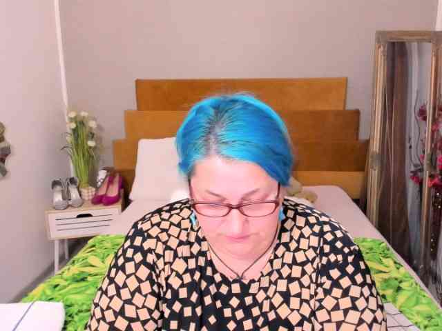 SweetBoobsM webcam