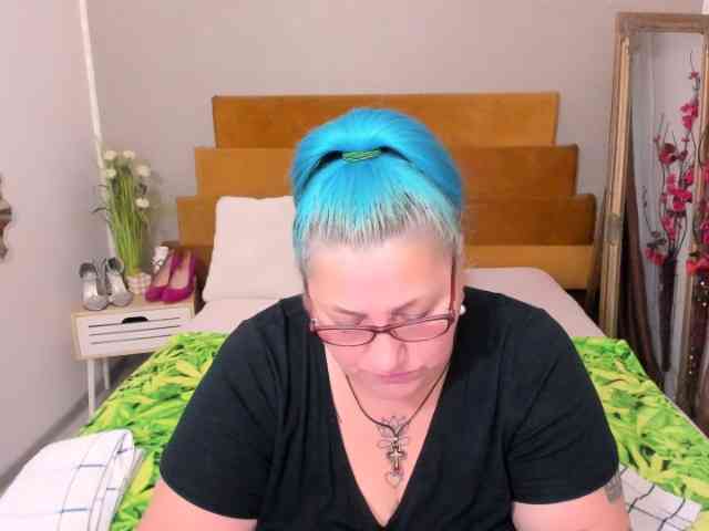 SweetBoobsM webcam
