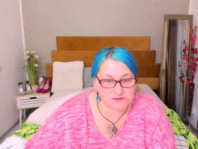 SweetBoobsM webcam