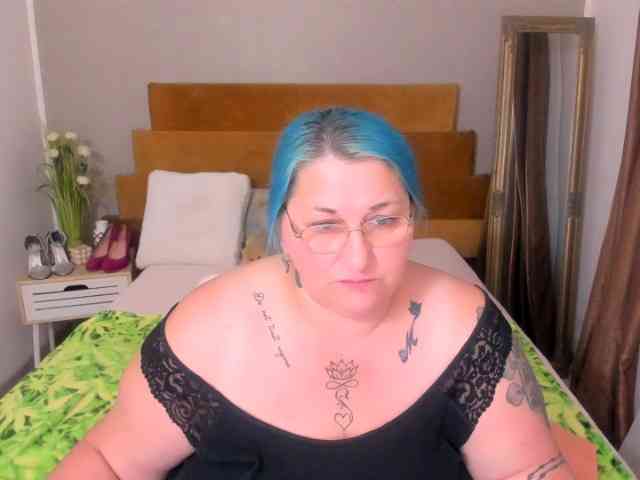 SweetBoobsM