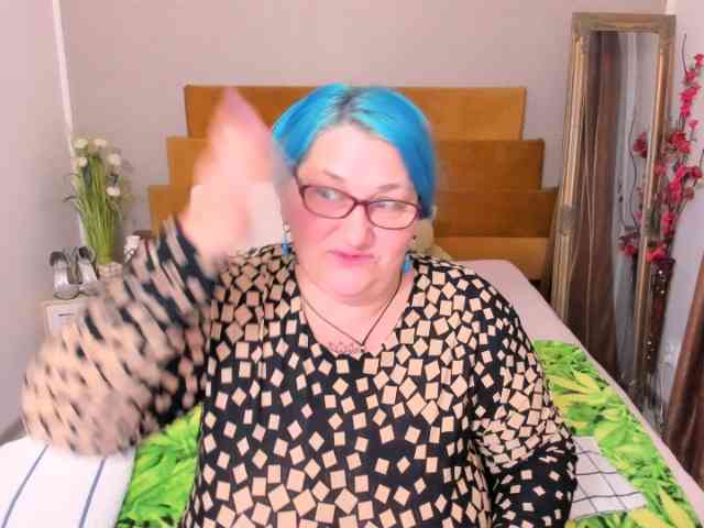 SweetBoobsM webcam