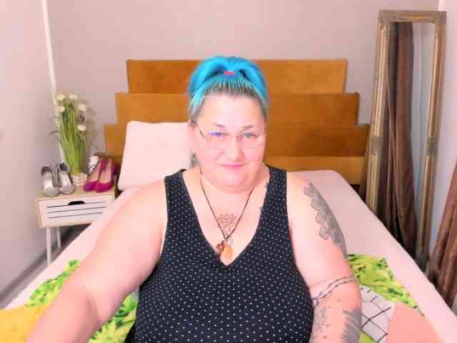 SweetBoobsM