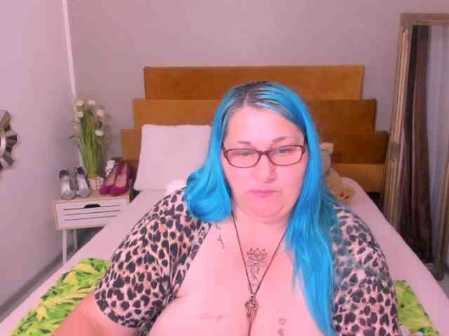 SweetBoobsM
