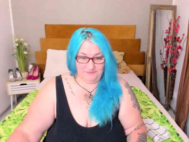 SweetBoobsM