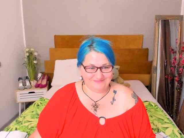 SweetBoobsM webcam