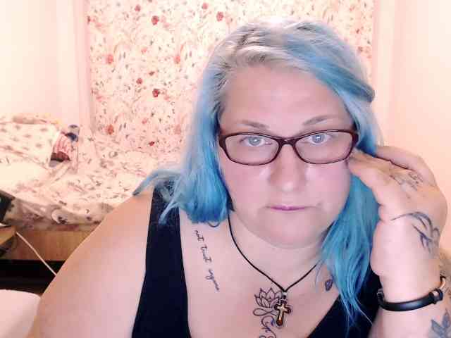 SweetBoobsM webcam