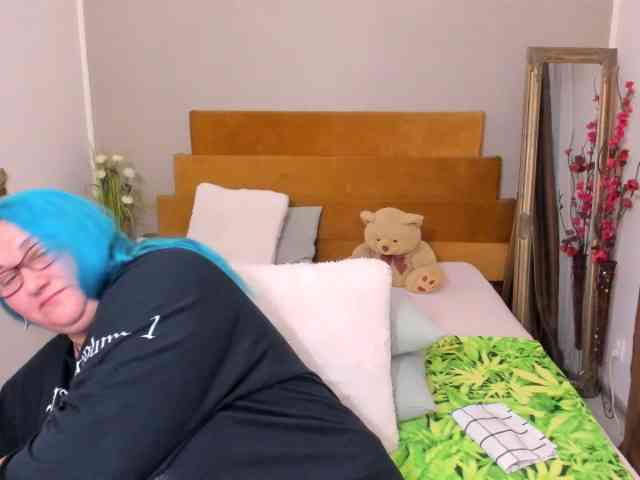 SweetBoobsM webcam