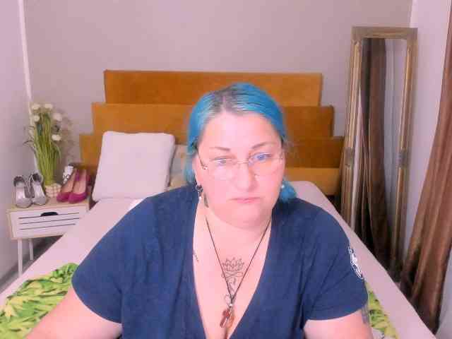 SweetBoobsM webcam