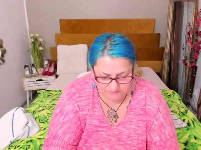 SweetBoobsM webcam
