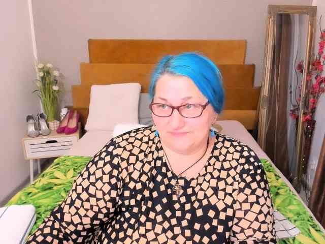 SweetBoobsM webcam