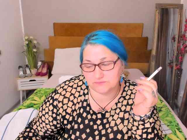 SweetBoobsM webcam