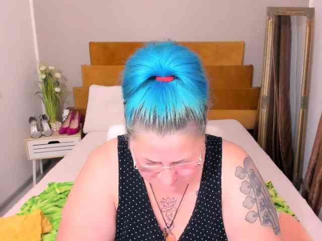 SweetBoobsM
