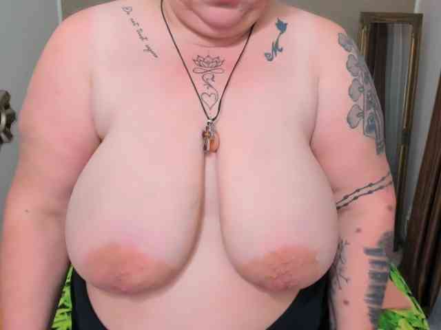 SweetBoobsM