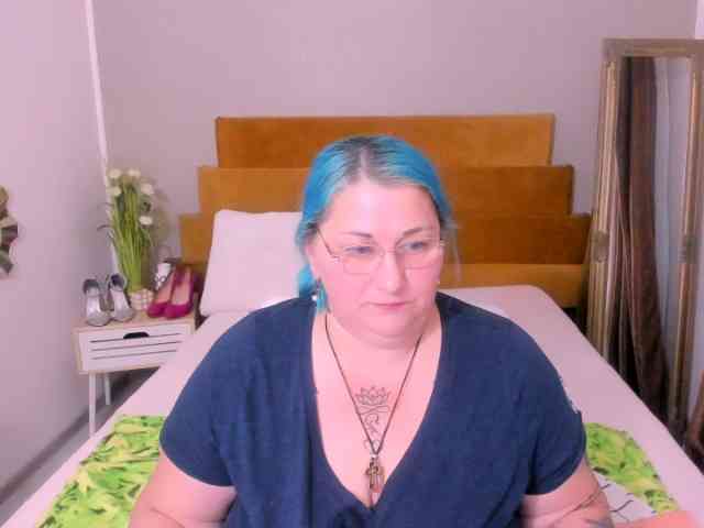 SweetBoobsM webcam
