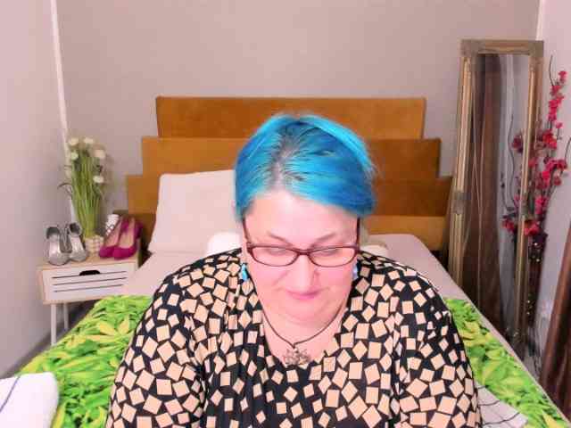 SweetBoobsM webcam