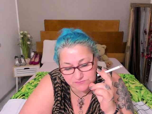 SweetBoobsM webcam