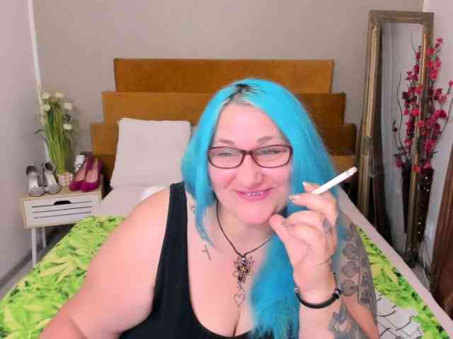 SweetBoobsM webcam