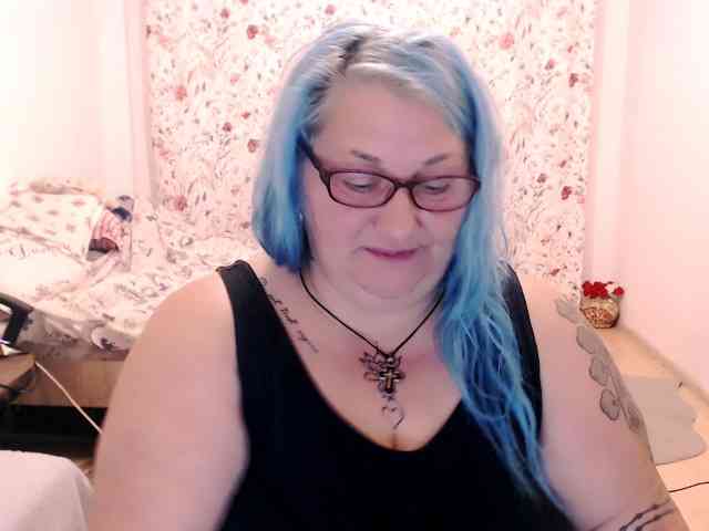 SweetBoobsM webcam