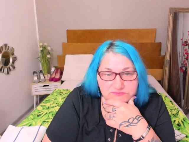 SweetBoobsM webcam