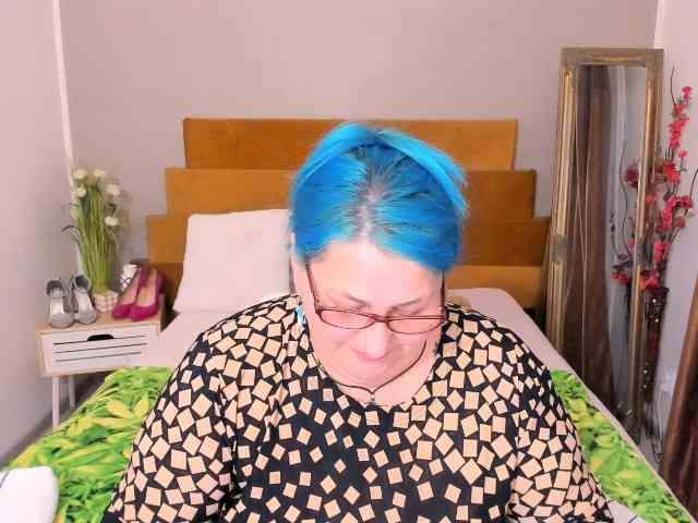 SweetBoobsM webcam