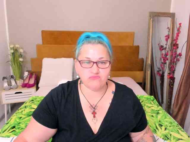 SweetBoobsM