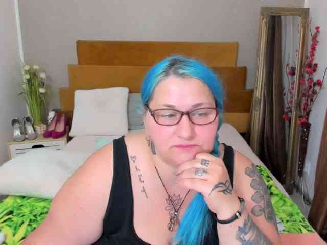 SweetBoobsM