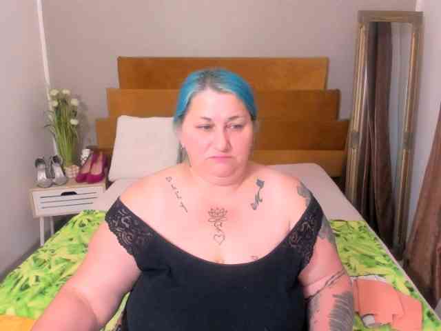 SweetBoobsM