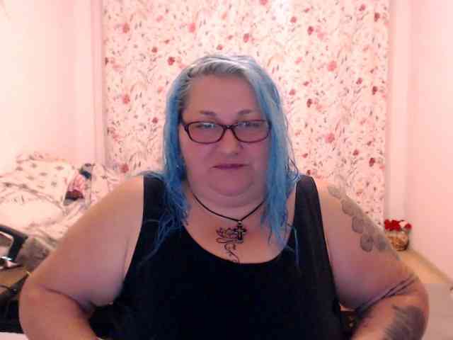 SweetBoobsM webcam