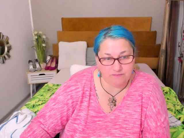 SweetBoobsM webcam