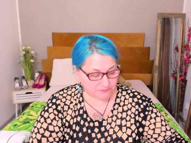 SweetBoobsM webcam